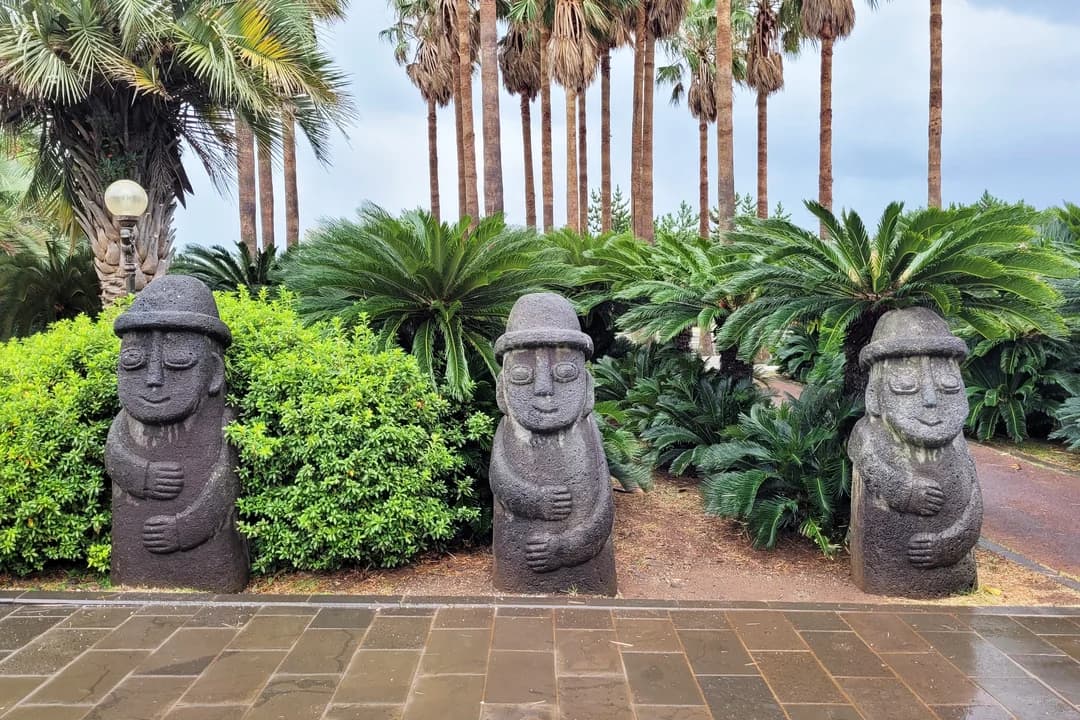 Dol hareubang stone figures